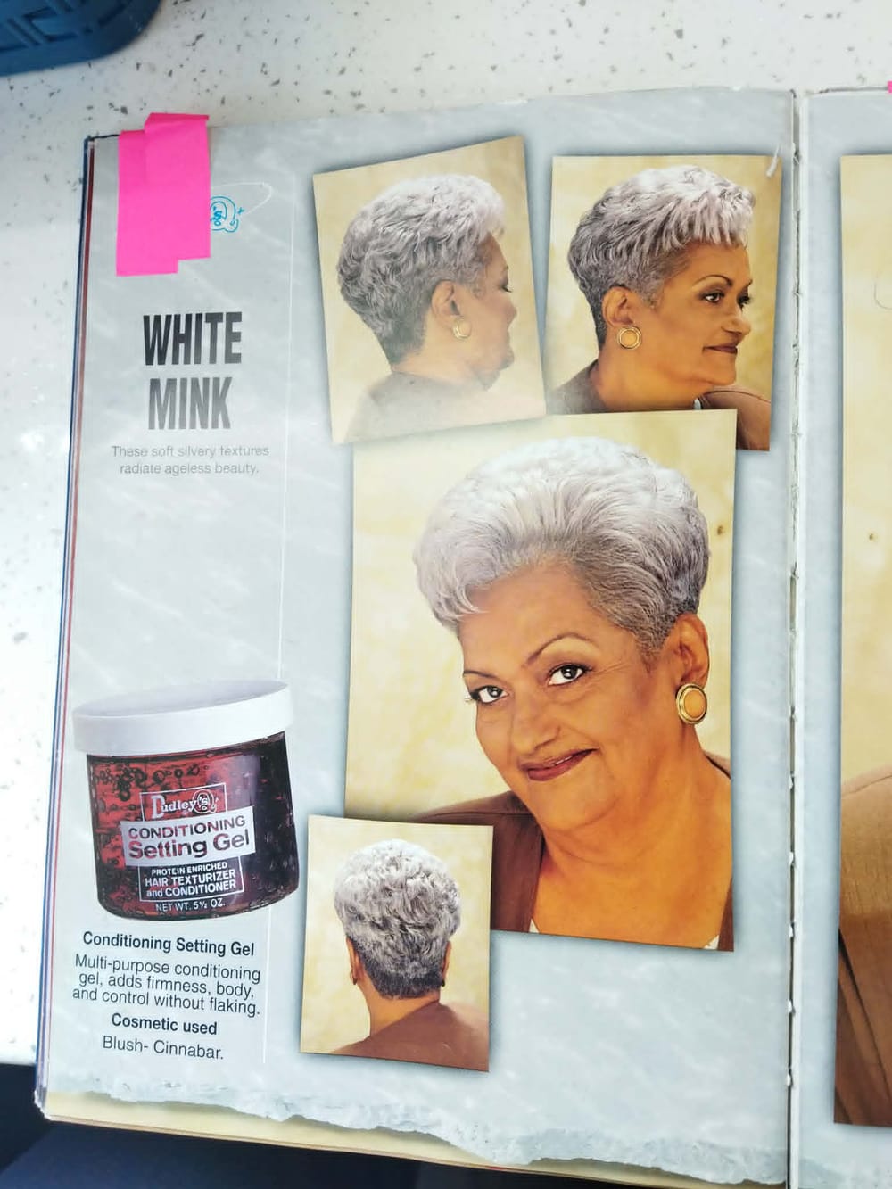 Page White Mink du catalogue Dudley's, cheveux argentés